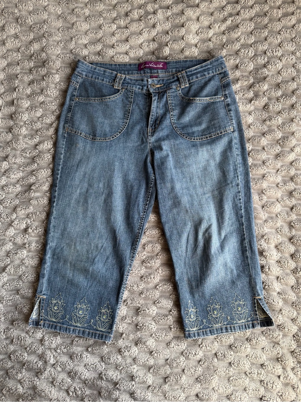Y2K Medium Wash Denim Capri/Shorts with Floral Embroidery